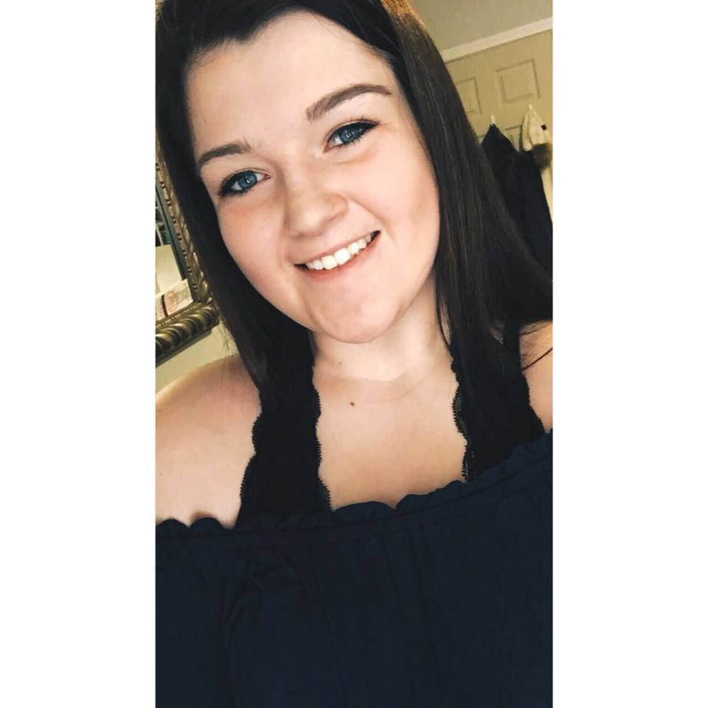 Meet your Posher, Chloe